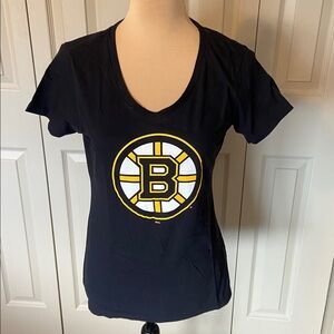 Fanatics Boston Bruins NHL Women’s Short Sleeve V-Neck T-shirt Size Small